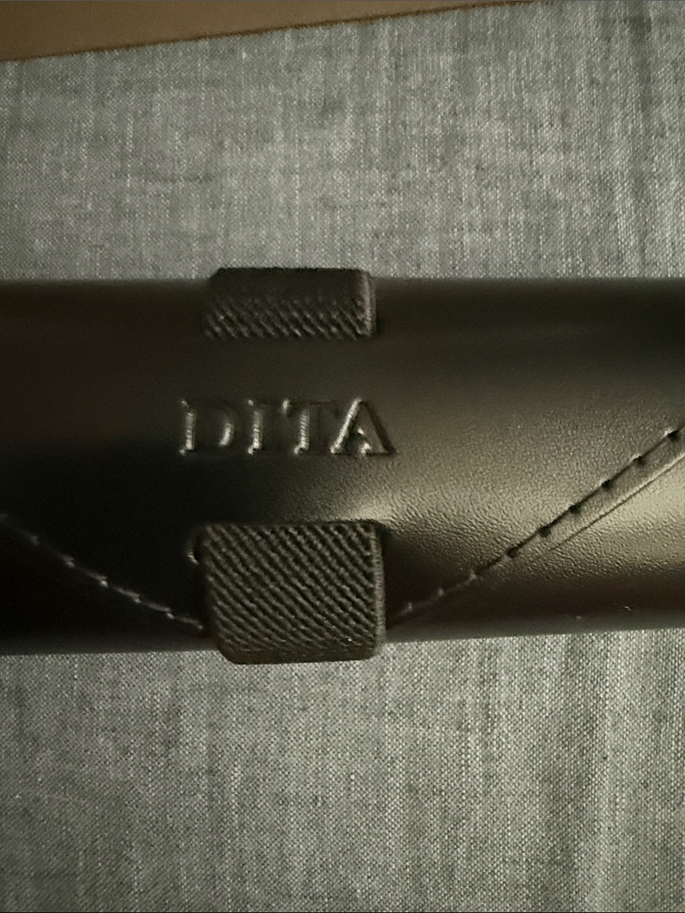 DITA GLASSES CASE, BOX, CLEANING CLOTH - Picture 2 of 10